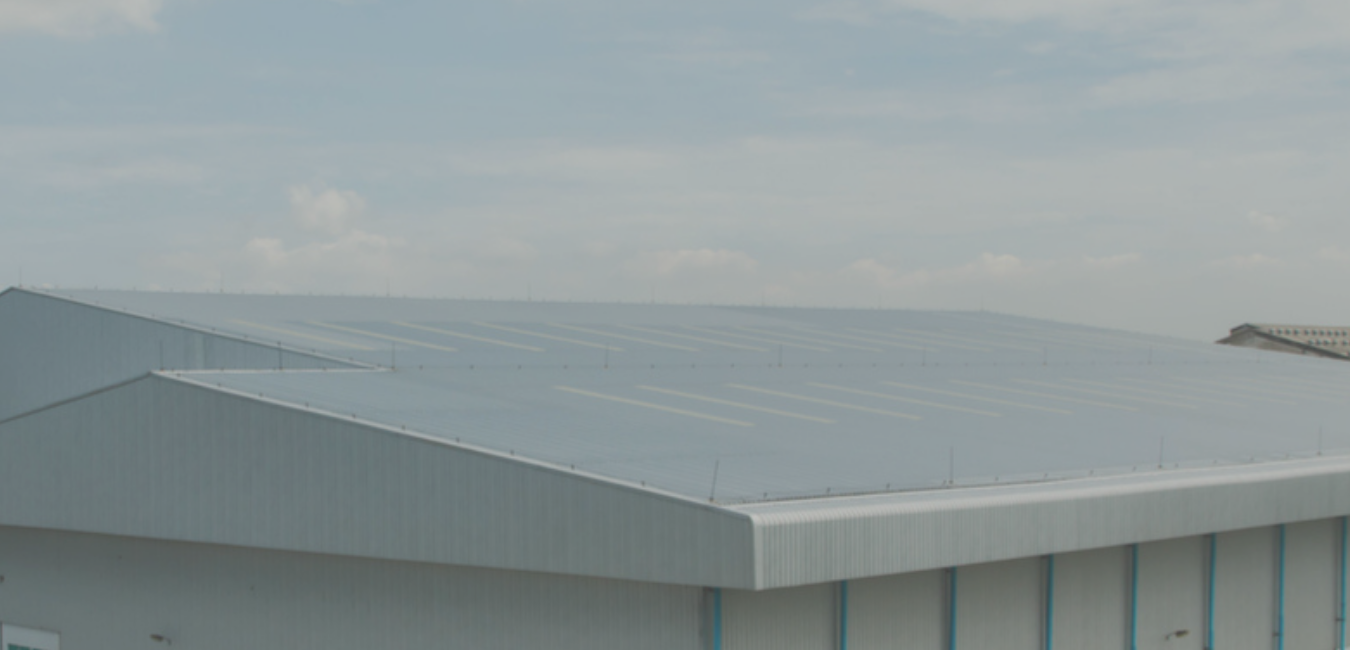 Low-slopped roof example